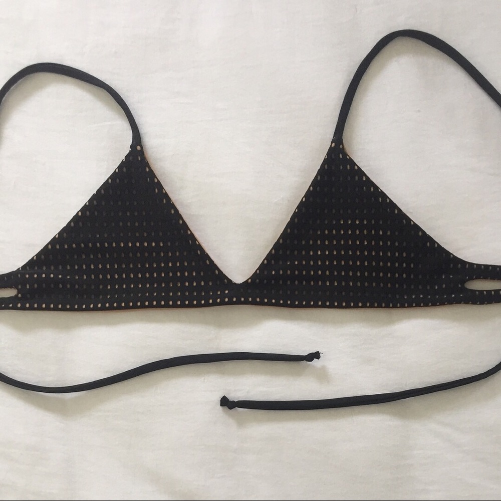 ACACIA DUPE TOP